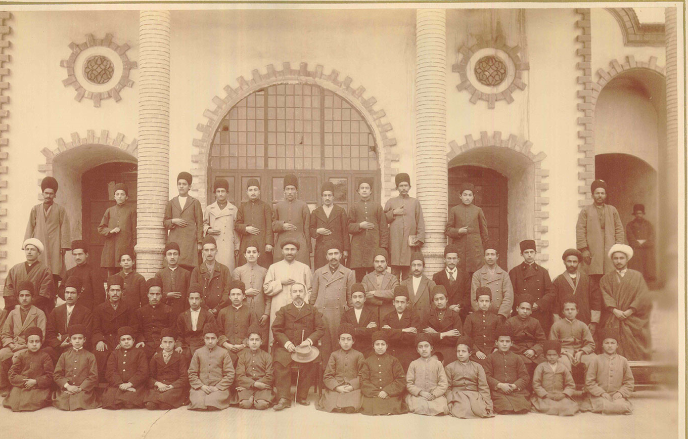 موتور آینده‌ساز انقلاب